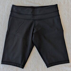 Lululemon black legging shorts - 6 tall